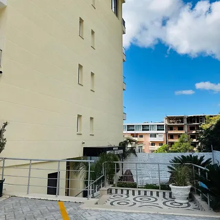 Lejlighed Zai Balcony