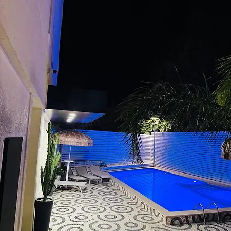 Lejlighed Zai Balcony *